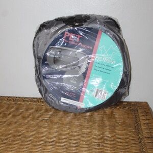 Vivitar Pet Genius. Pet Portable Playpen. Sz. 31.5"x19.7" x19.7"